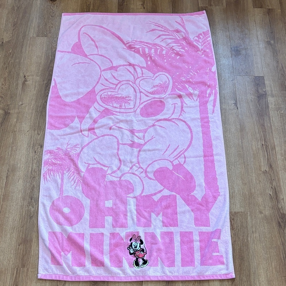 Pink Minnie Mouse Beach Towel